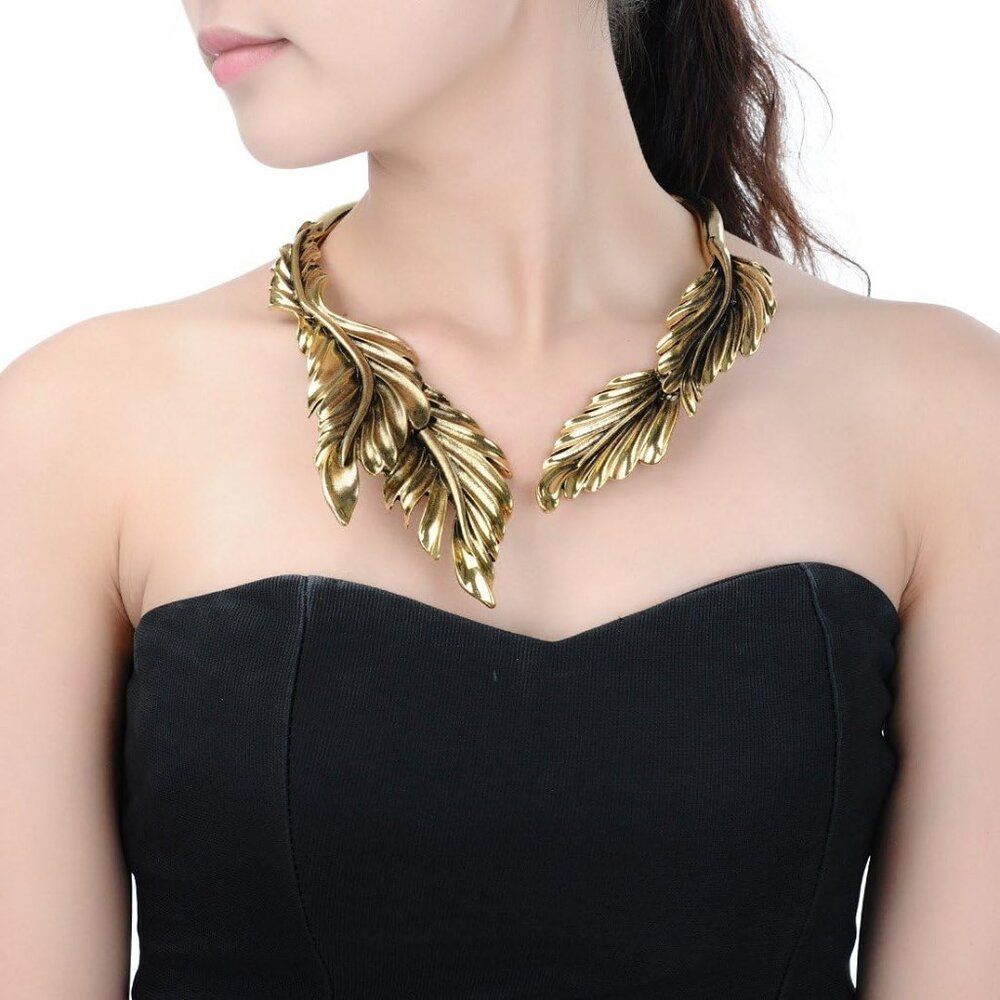 Women's Gold Alloy Statement Collar Bib Necklace Fringe Canine Shape - Picture 2 of 5